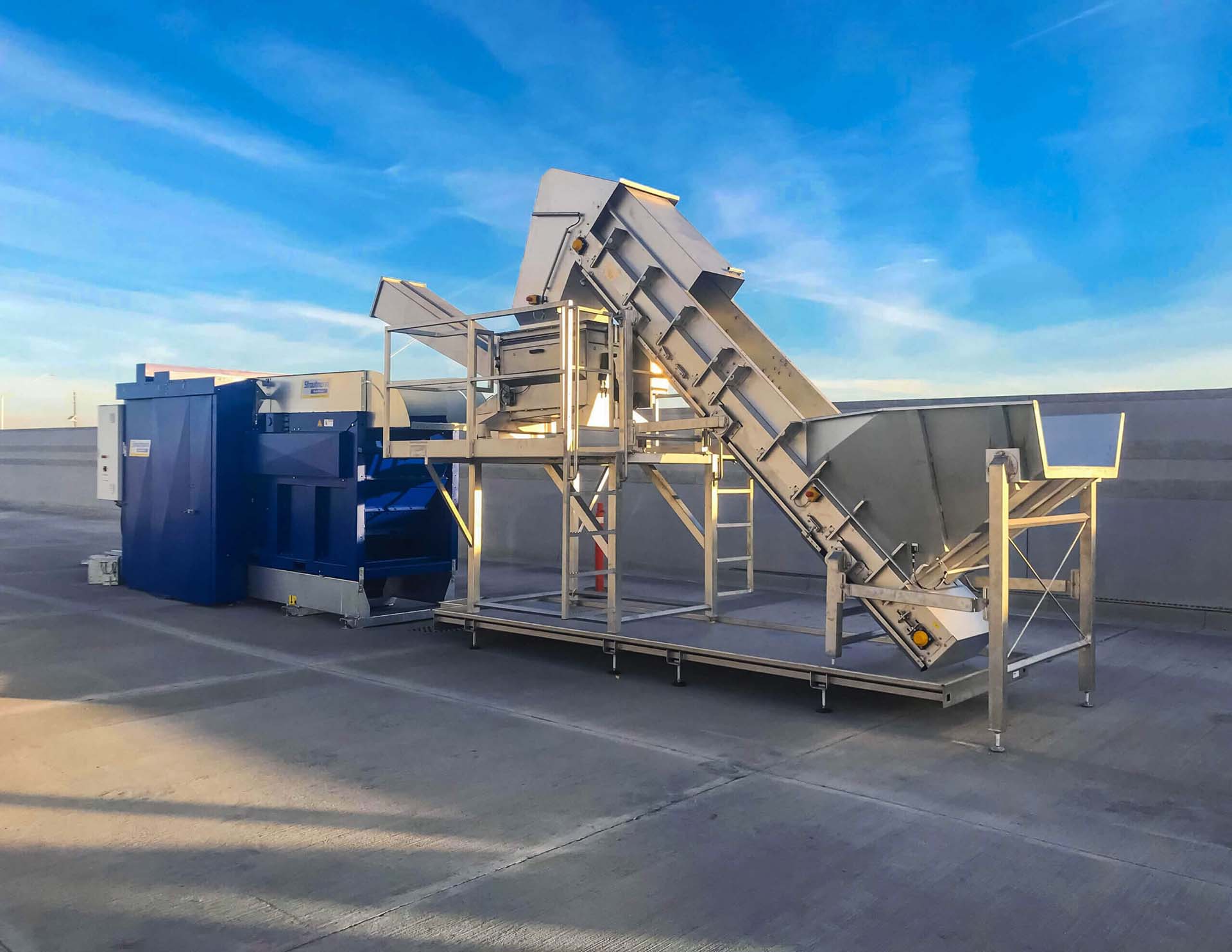 Sistema de enfardamento automático Strautmann BaleTainer